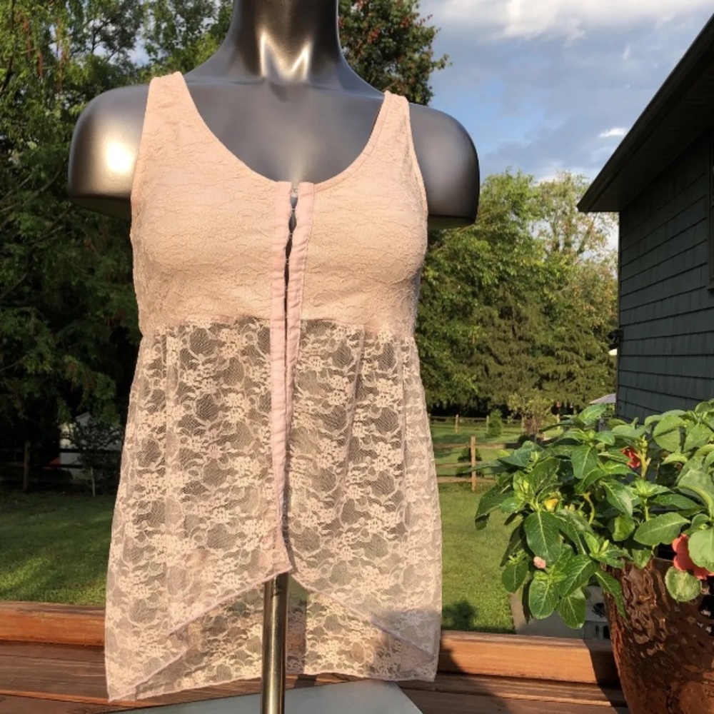 NWT Never Worn Wet Seal Pink Lace Long Tank Top Juniors Small. Made in the USA